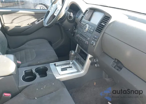 2011 Nissan Pathfinder Sv z USA, uszkodzony, nr VIN 5N1AR1NB2BC616869